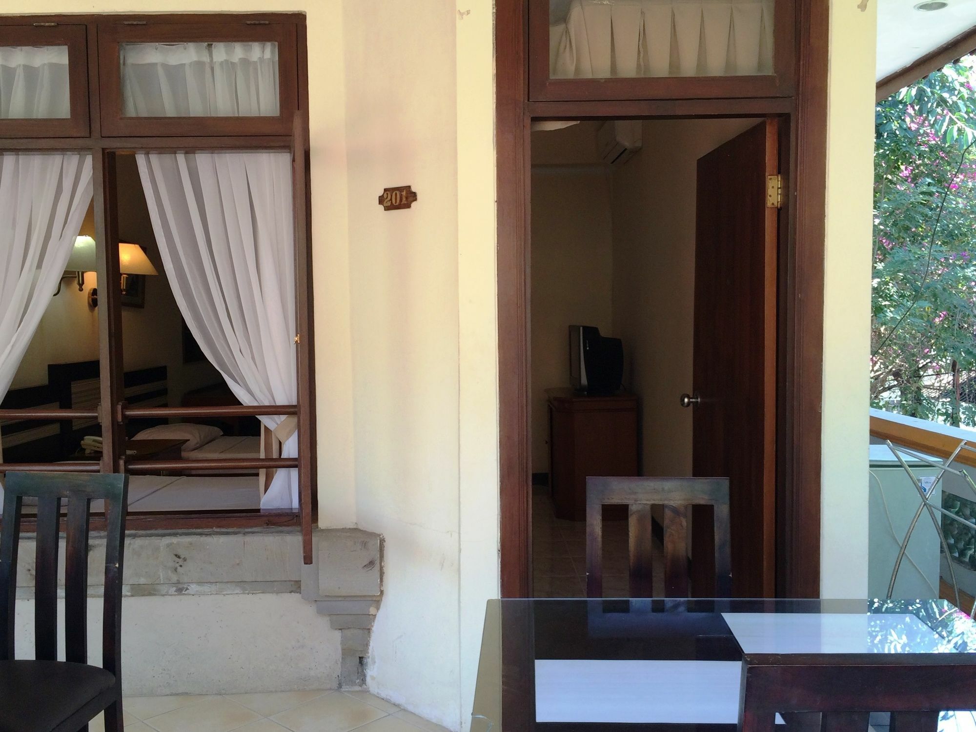 Sri Ratu Hotel Legian Esterno foto