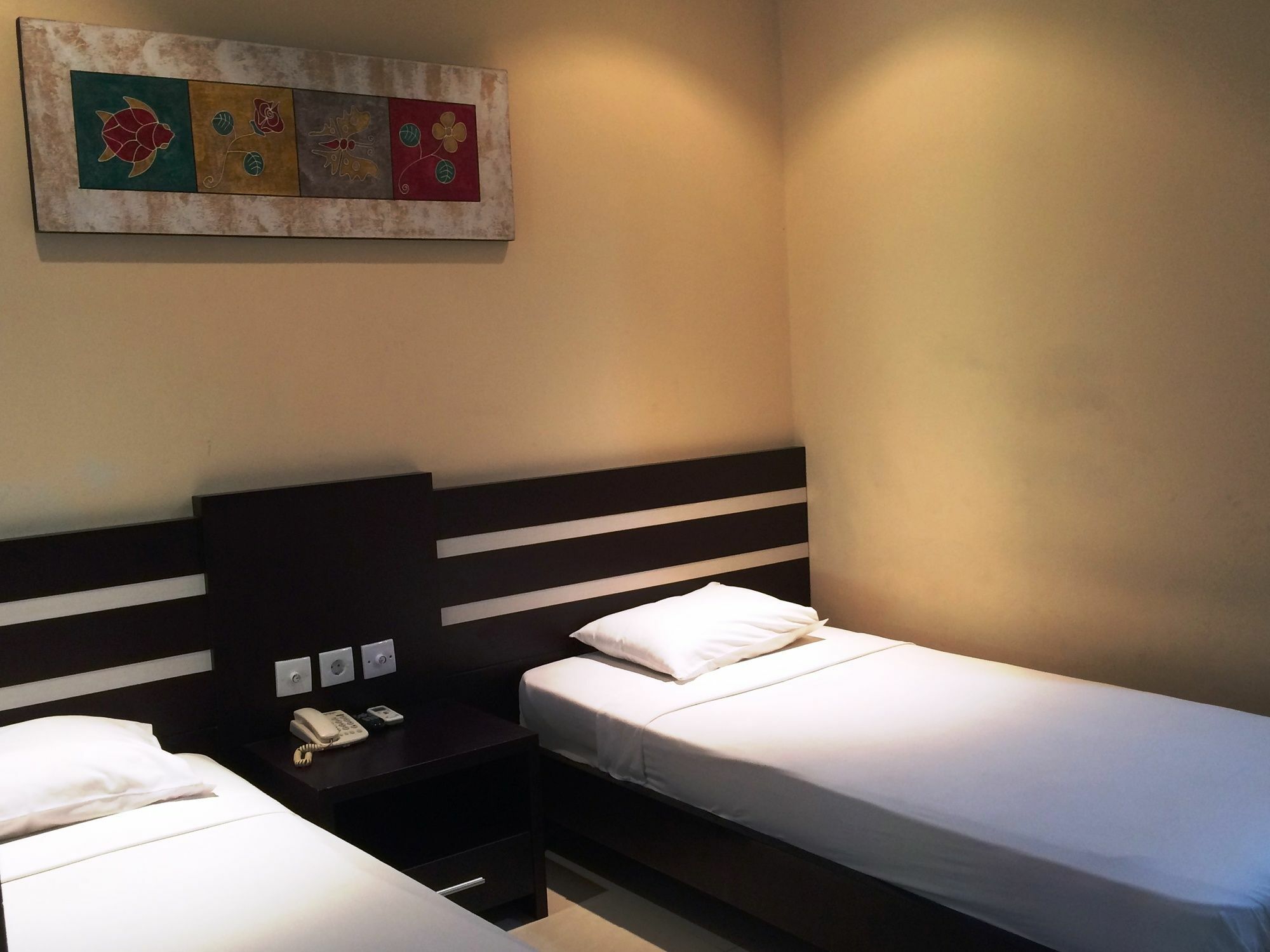 Sri Ratu Hotel Legian Esterno foto