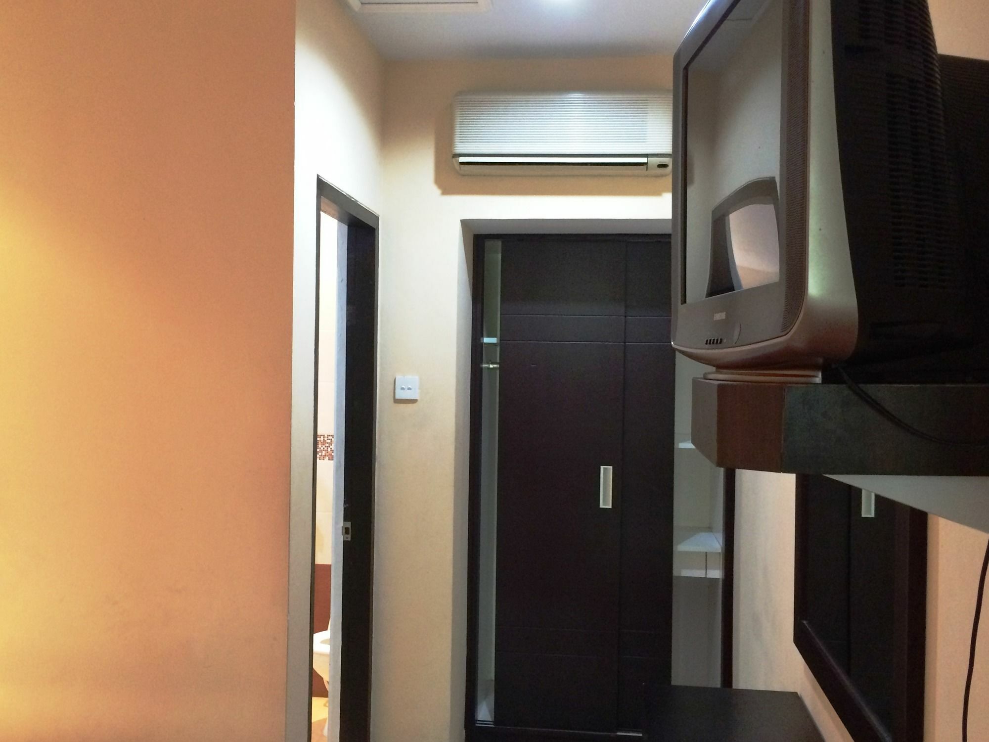 Sri Ratu Hotel Legian Esterno foto